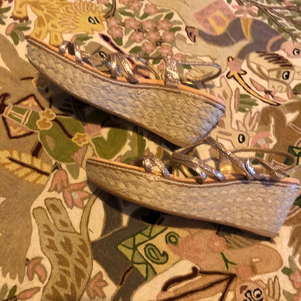 *NEVER WORN* Stuart Weitzman glitter espadrilles!